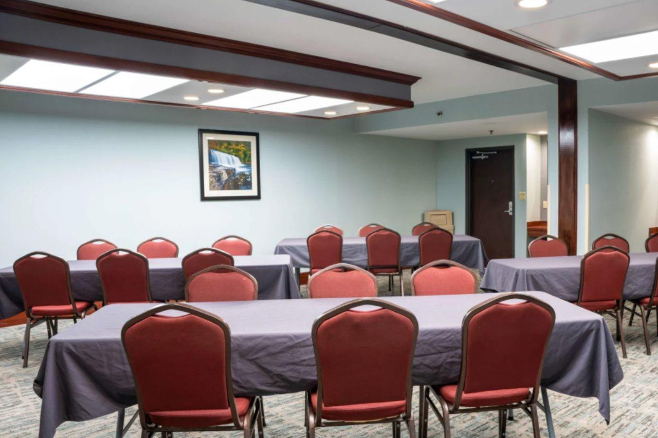 Comfort Suites Outlet Center Asheville Luaran gambar